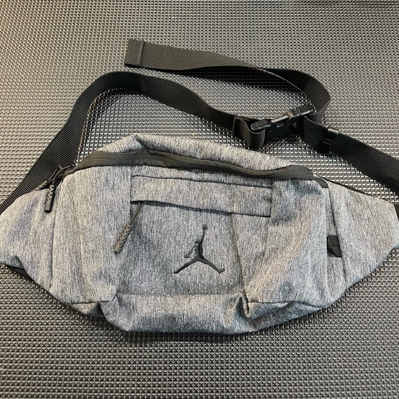Jordan Bags Nwot Nike Air Jordan Jumpman Crossbody Fanny Bag Poshmark